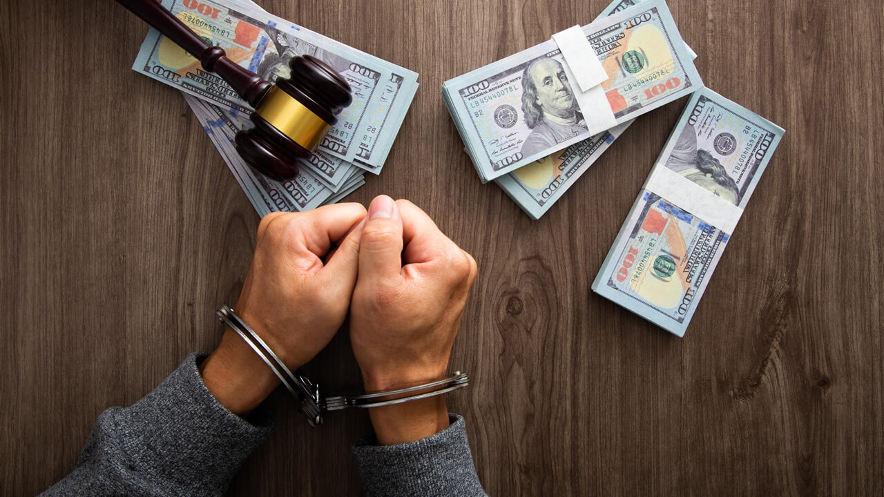 Fianza, bond y liberación bajo palabra en Texas